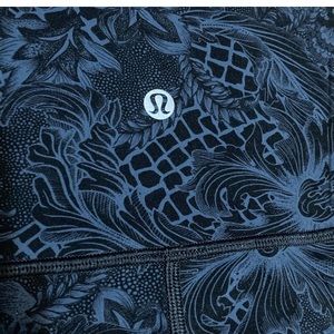 - Lululemon legging  HR 25”